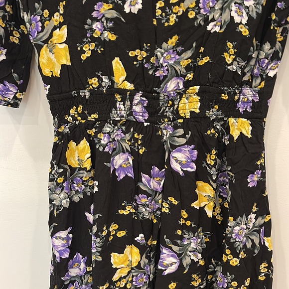 Floral Abercrombie & Finch Romper - Picture 5 of 6